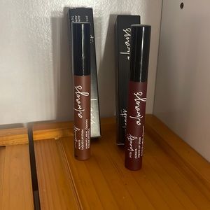 Matte liquid lipstick- labial líquido mate jafra